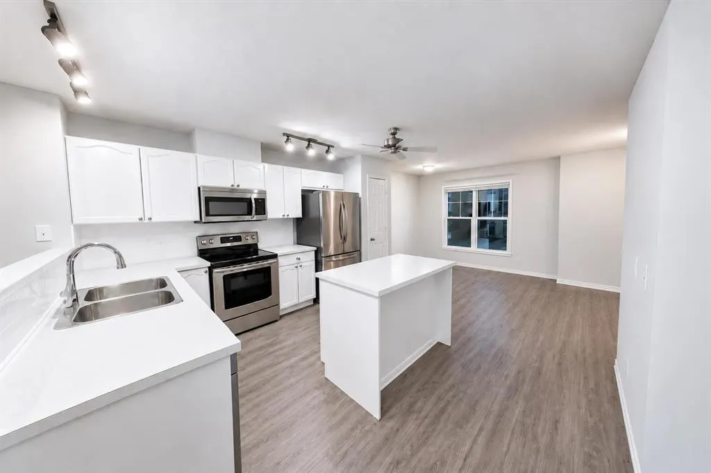 308 Toscana Gardens NW