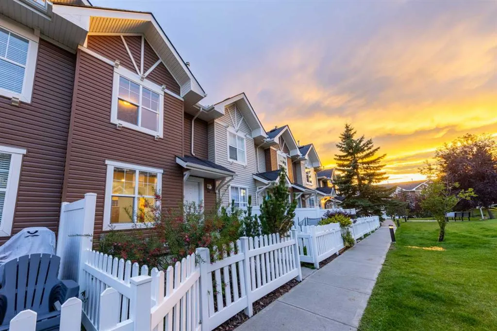 308 Toscana Gardens NW