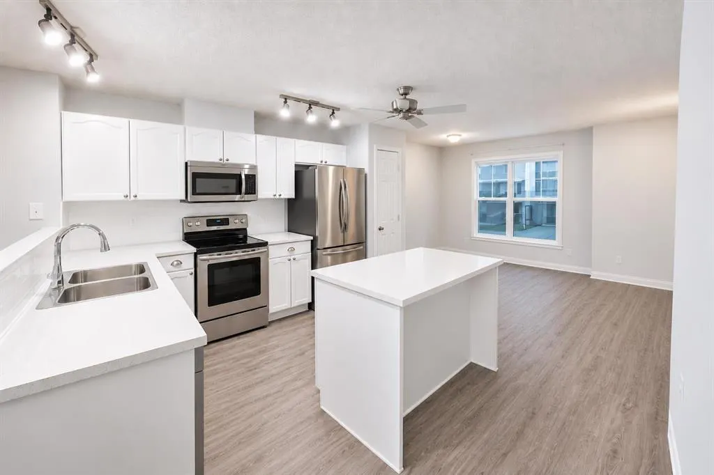 308 Toscana Gardens NW