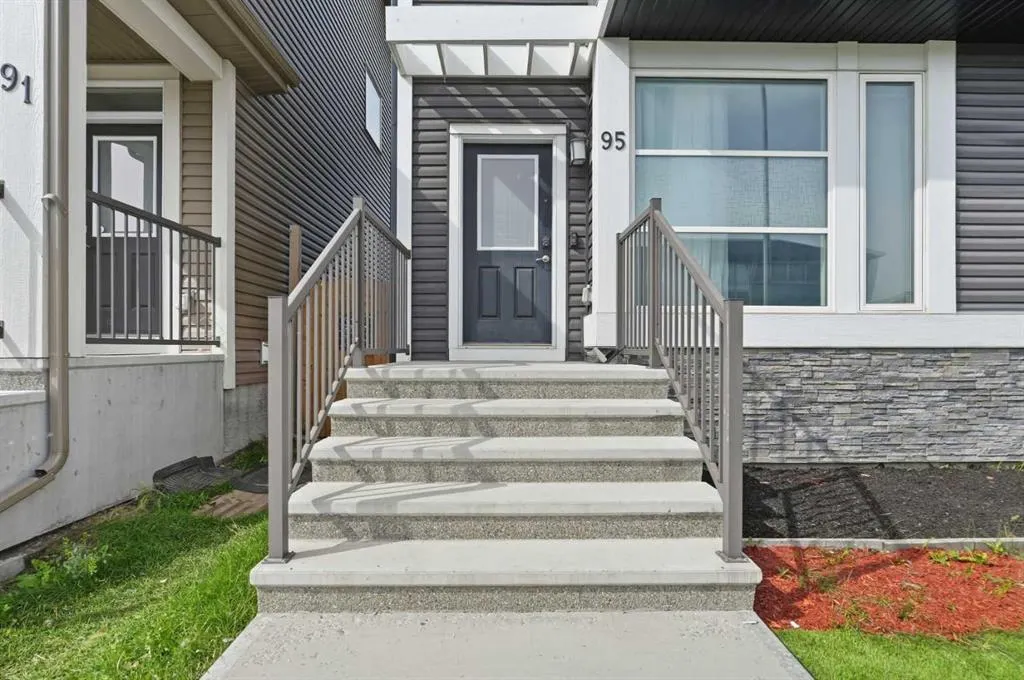 95 Corner Meadows Villas NE