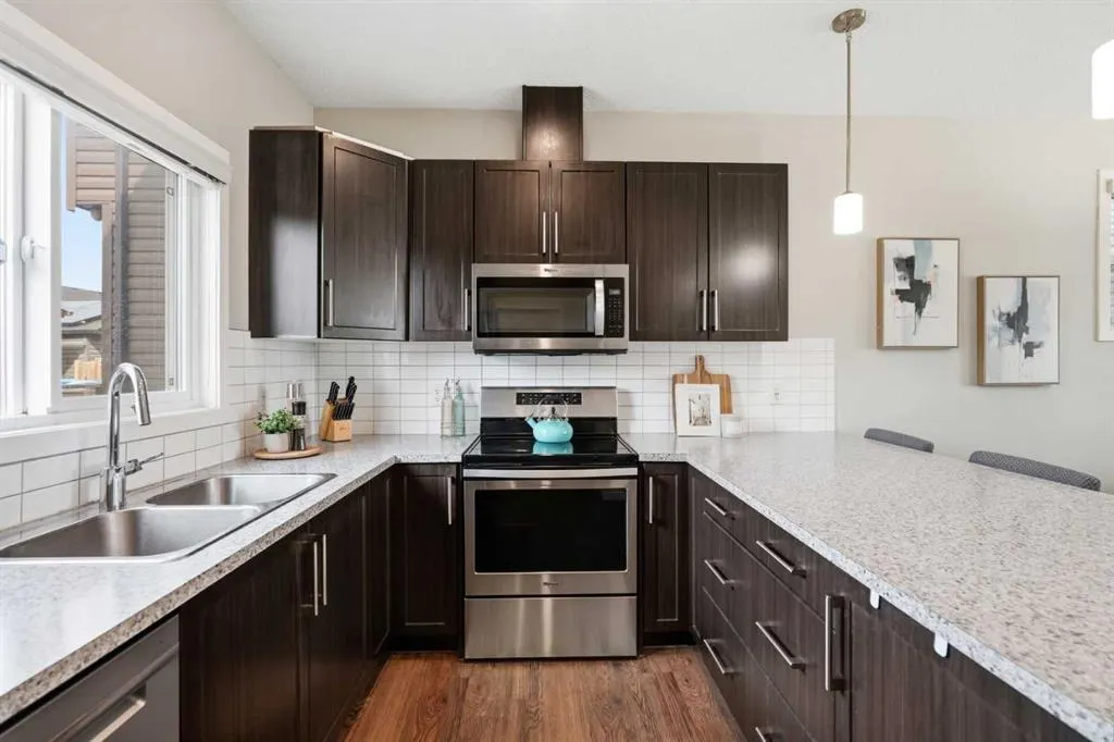 95 Corner Meadows Villas NE