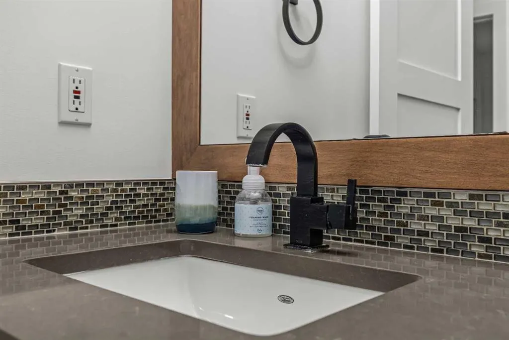 822 5 Street #4