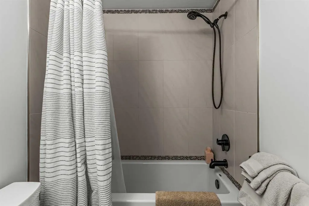 822 5 Street #4