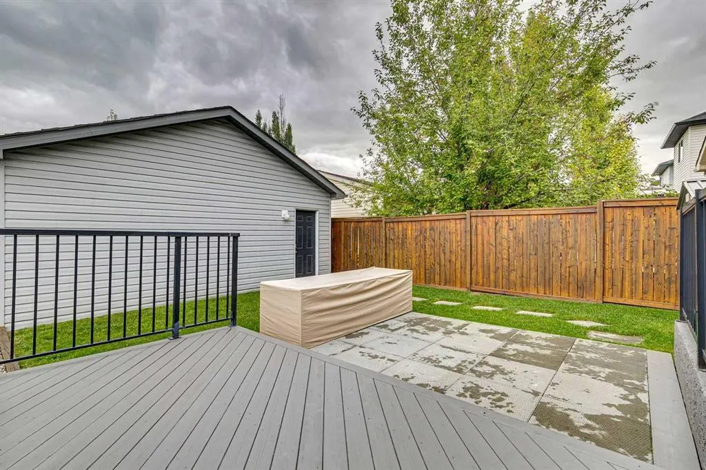 108 Elgin Manor SE