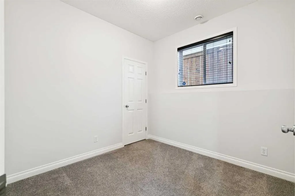 108 Elgin Manor SE