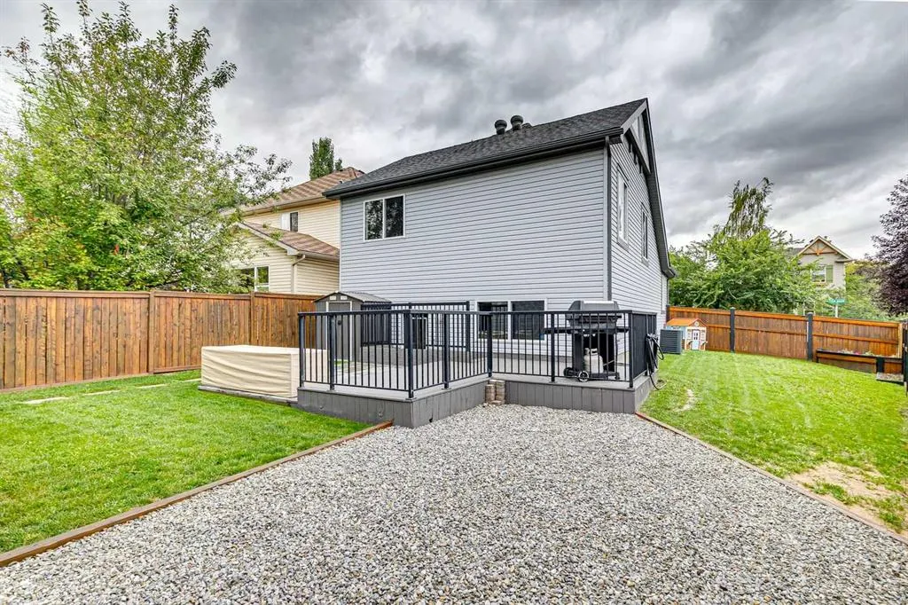 108 Elgin Manor SE