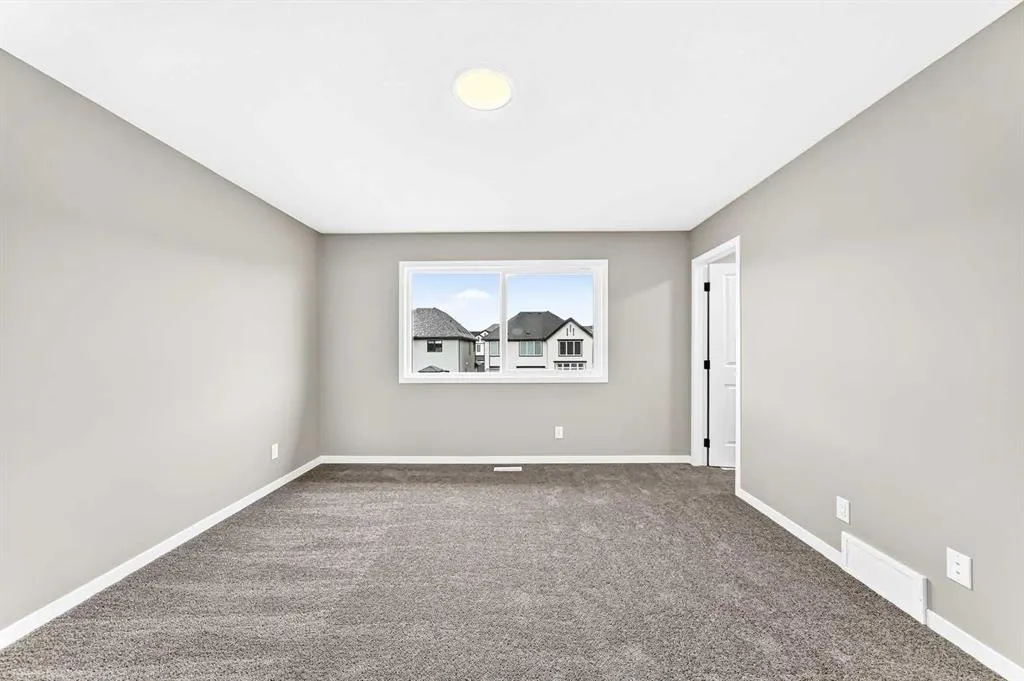 1368 Mahogany Boulevard SE