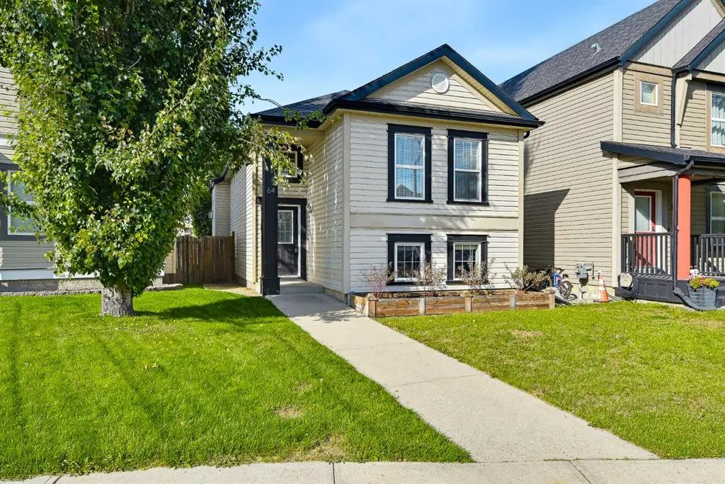 64 Copperfield Rise SE