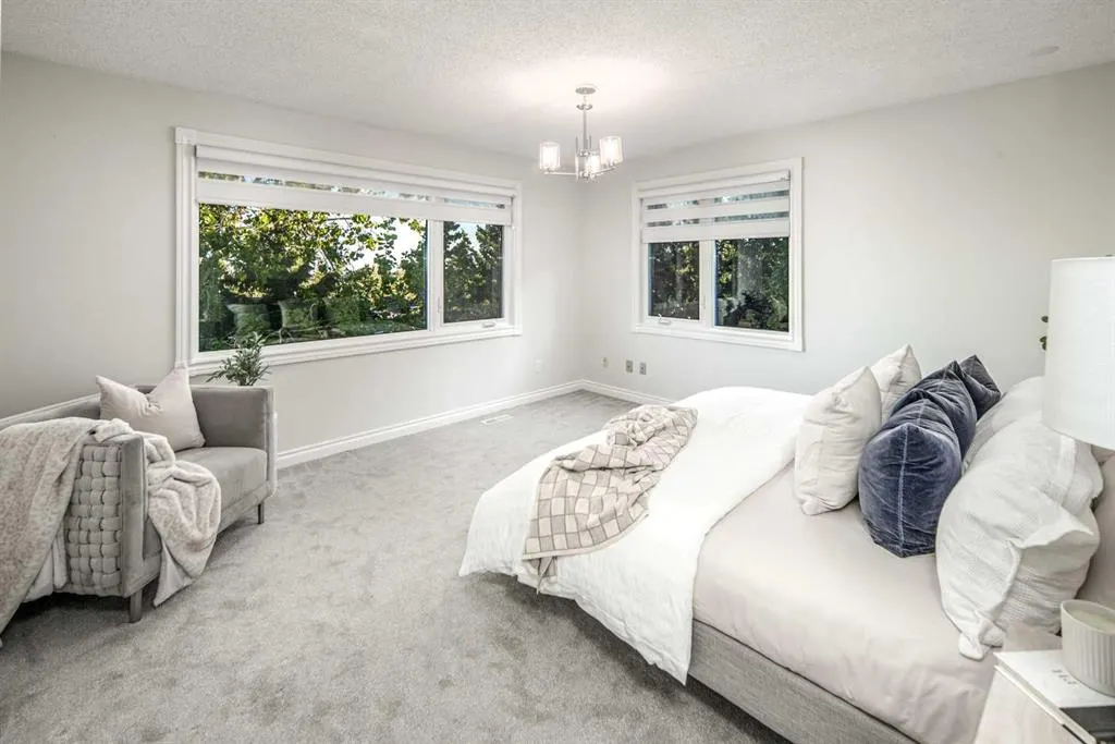 44 Stradwick Way SW