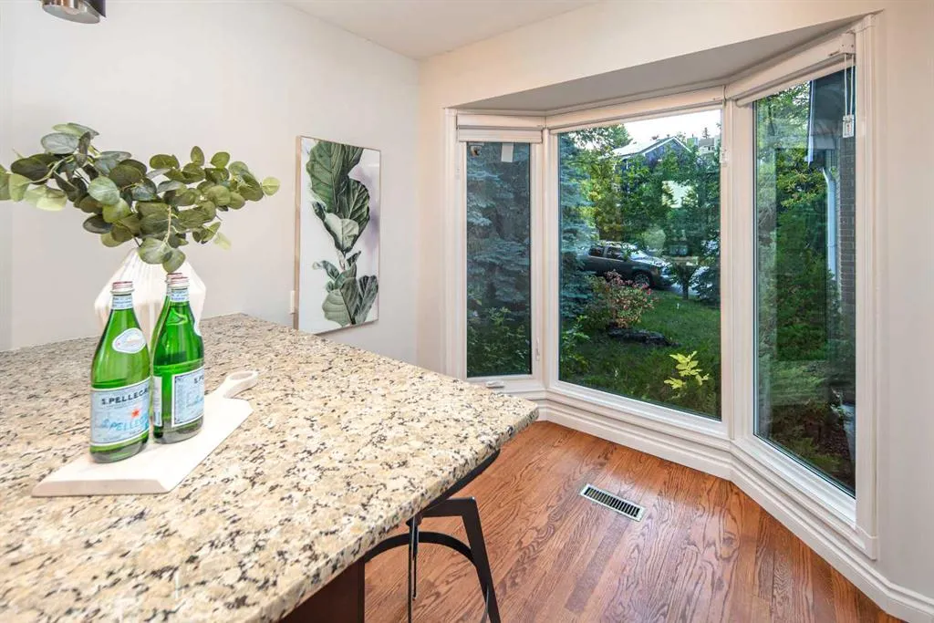 44 Stradwick Way SW