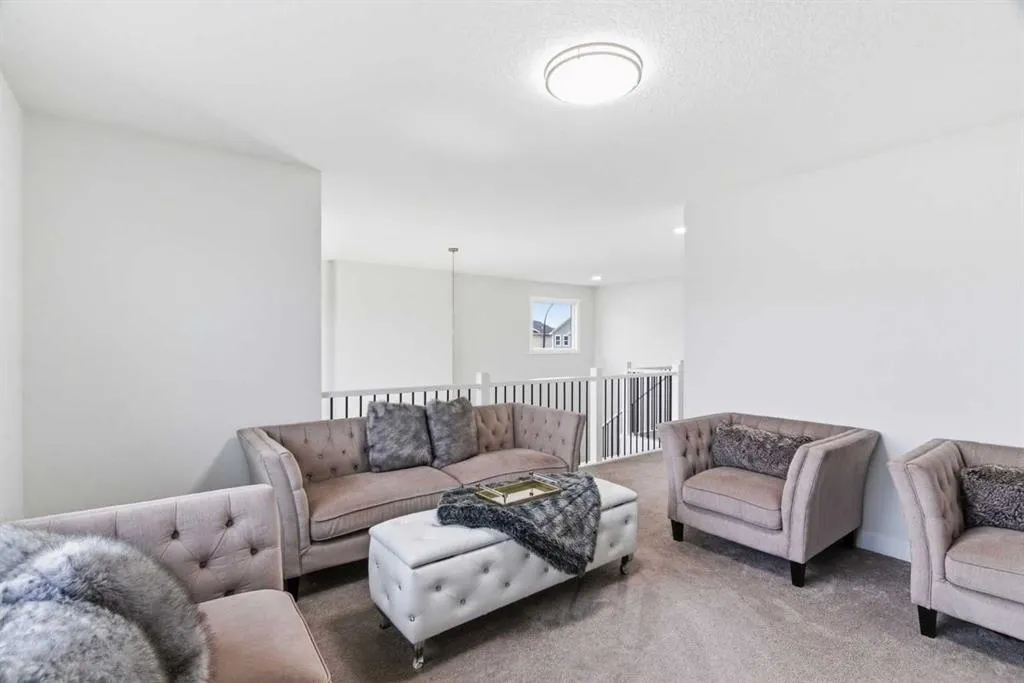 90 Saddlebred Place