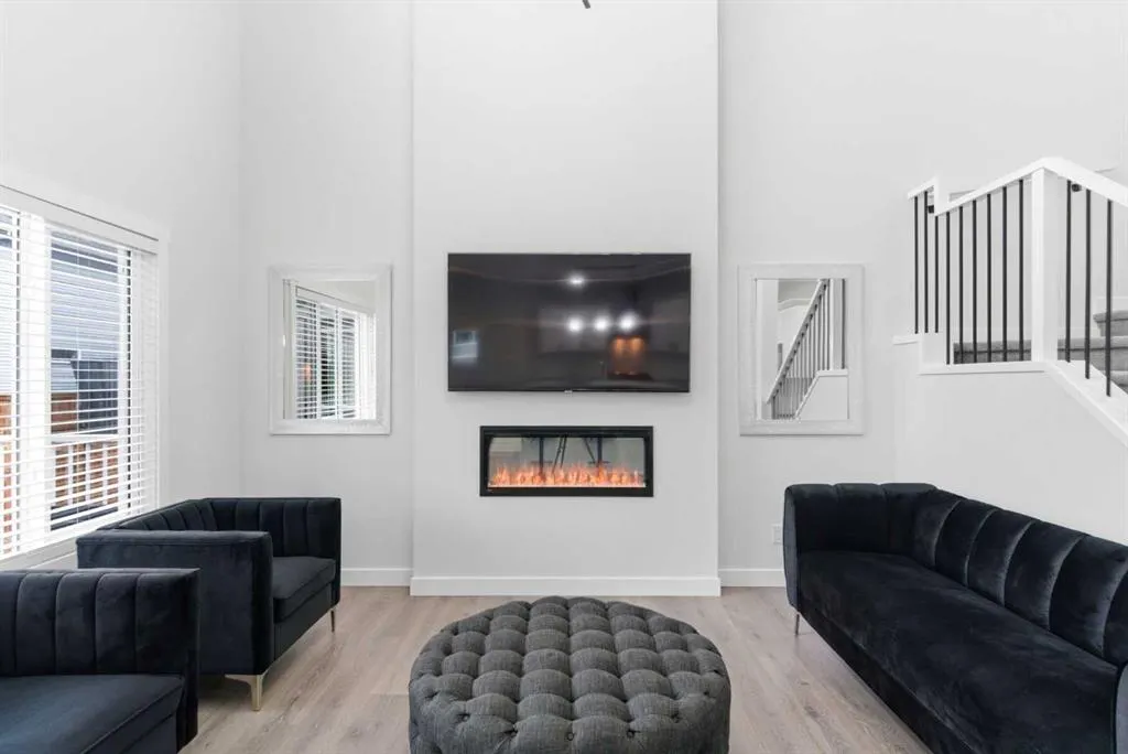 90 Saddlebred Place