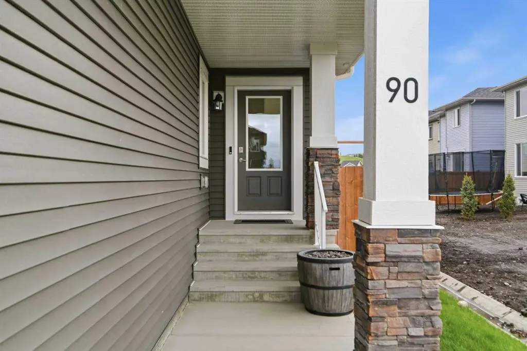 90 Saddlebred Place