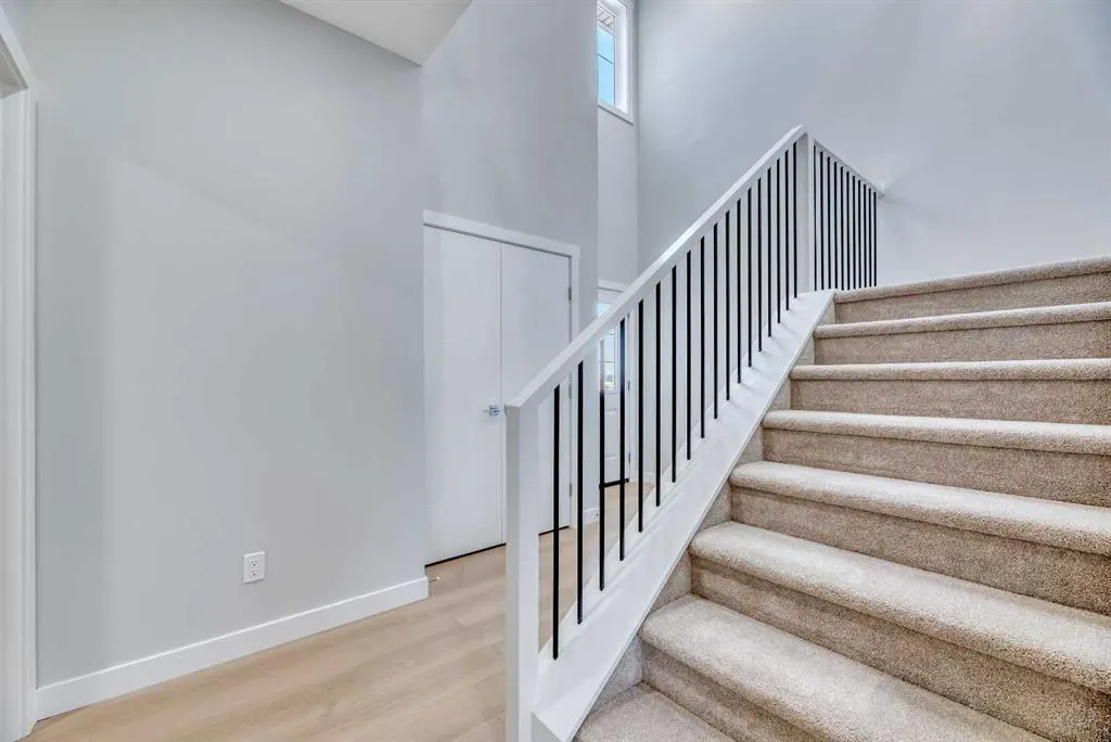 154 Lakewood Crescent