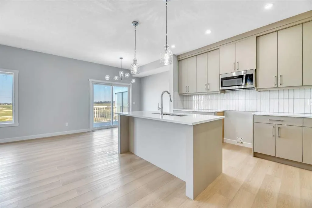 154 Lakewood Crescent