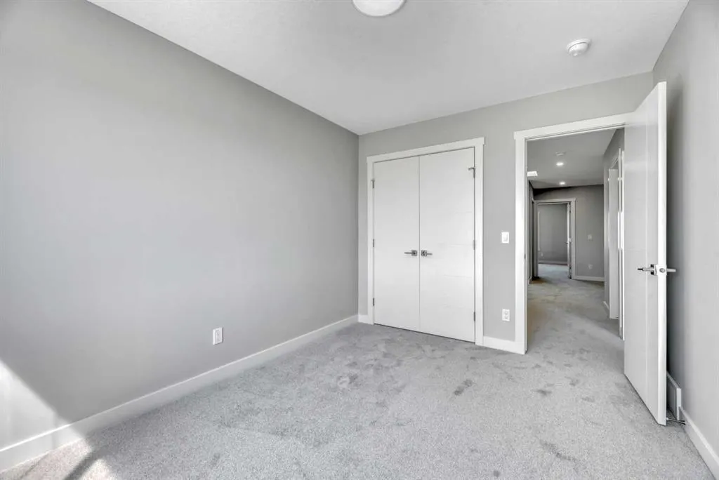 154 Lakewood Crescent