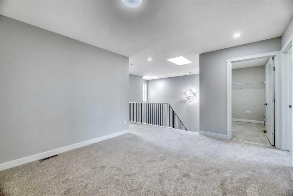 154 Lakewood Crescent
