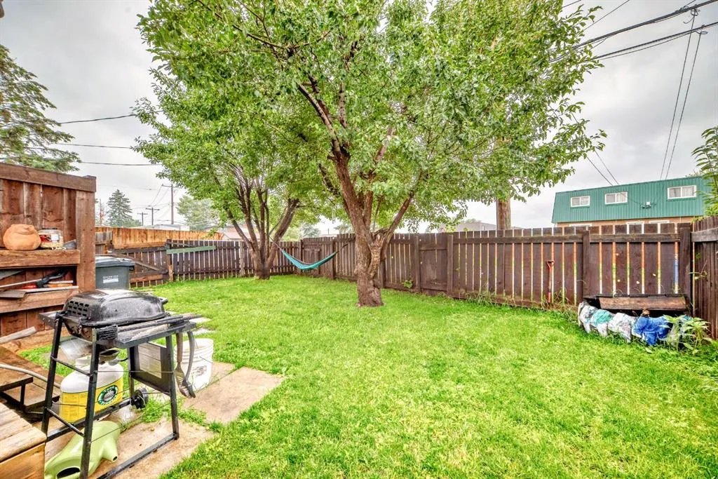 129 Dovertree Place SE