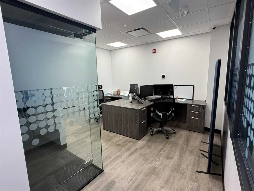 2903 Kingsview Boulevard SE #401 & 402