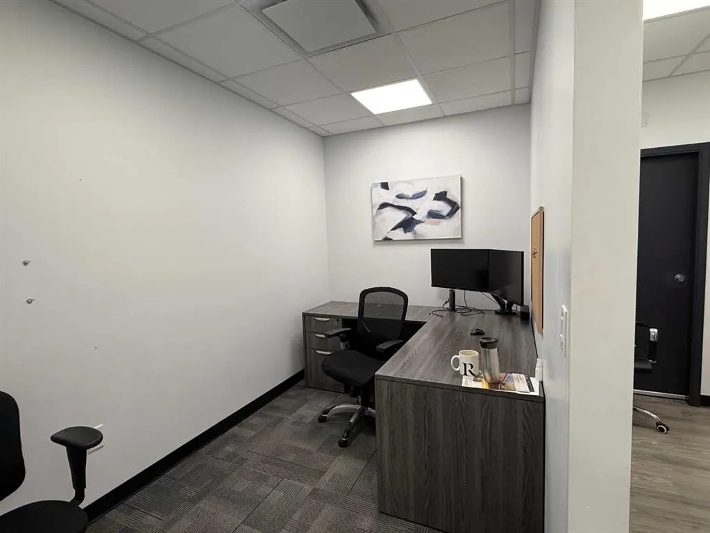 2903 Kingsview Boulevard SE #401 & 402