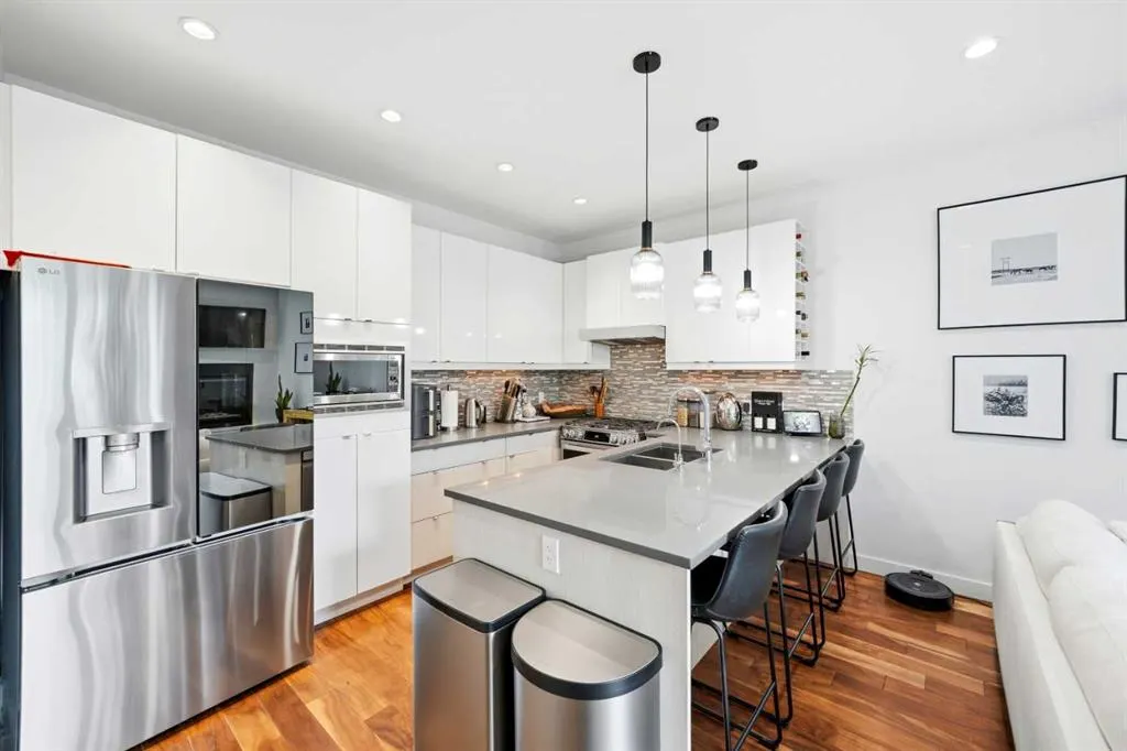 4733 17 Avenue NW #1