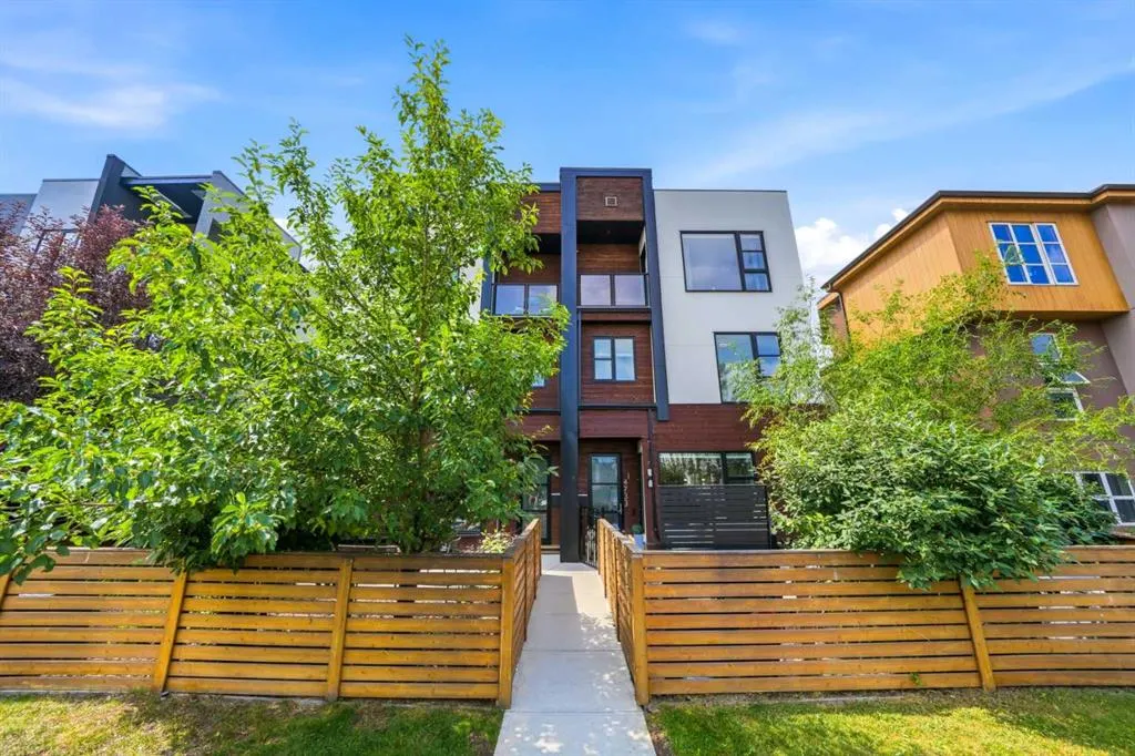 4733 17 Avenue NW #1