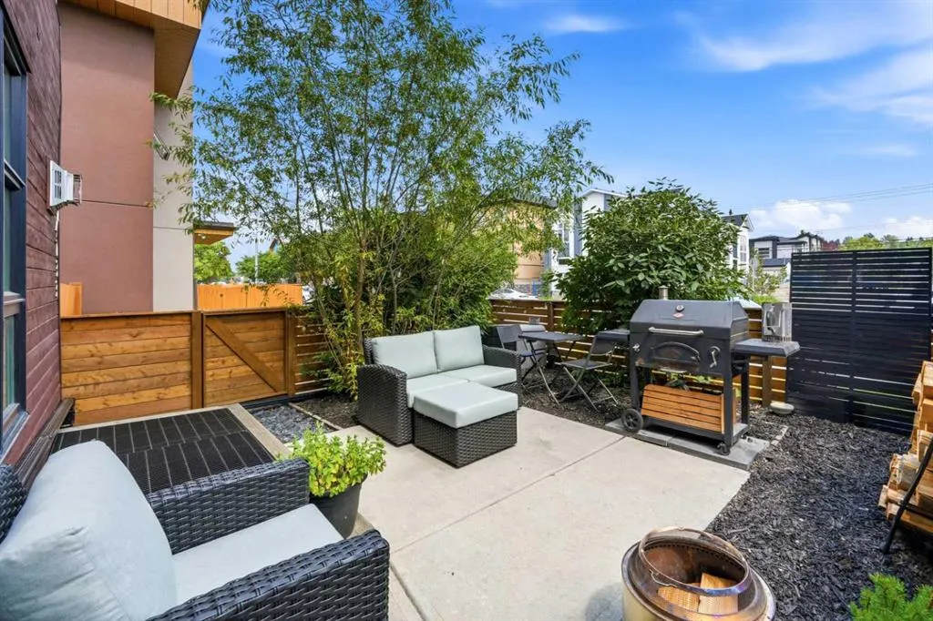 4733 17 Avenue NW #1