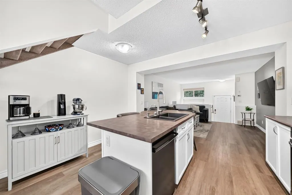 3190 New Brighton Gardens SE