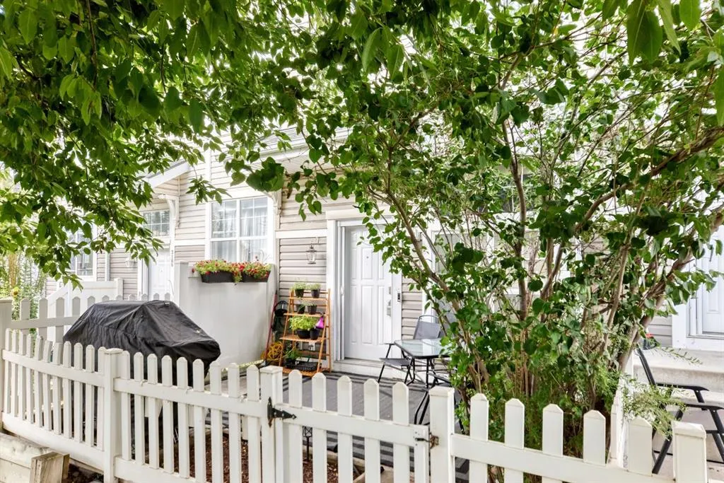 3190 New Brighton Gardens SE