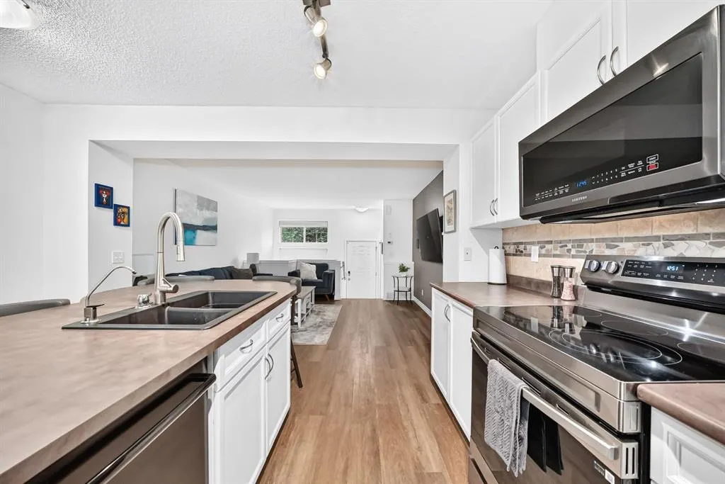 3190 New Brighton Gardens SE