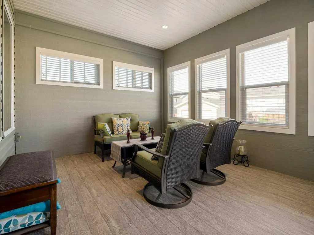 324 Rivergrove Chase W