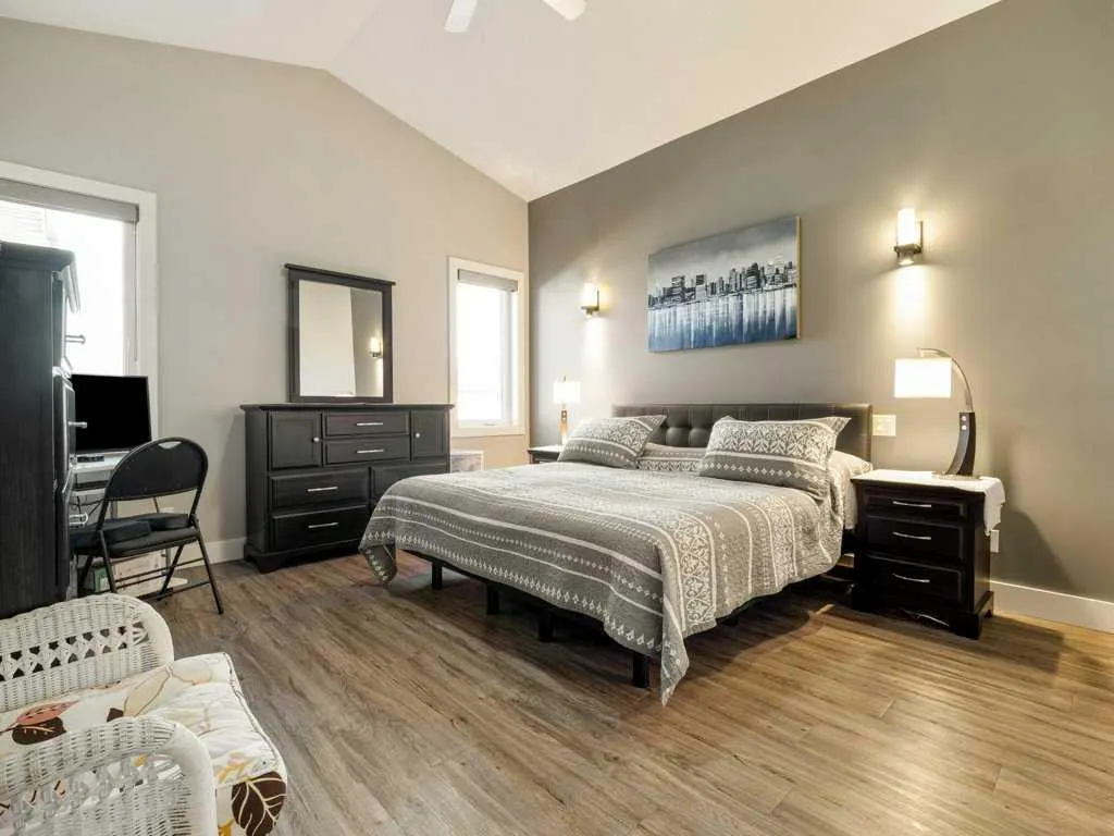 324 Rivergrove Chase W
