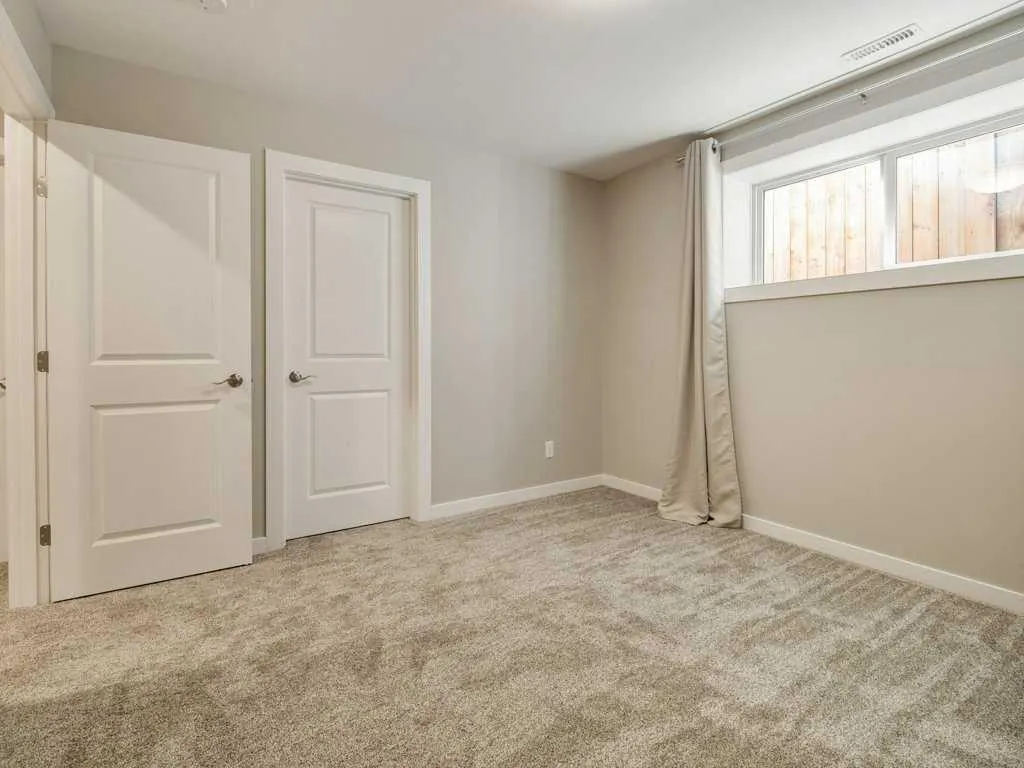 324 Rivergrove Chase W