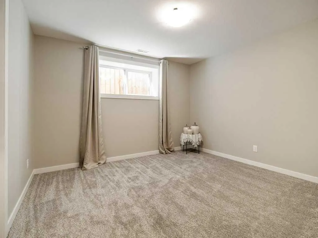 324 Rivergrove Chase W