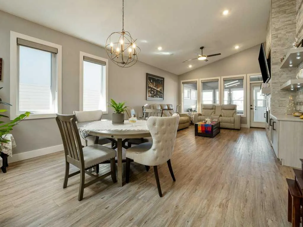324 Rivergrove Chase W