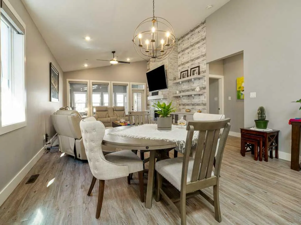 324 Rivergrove Chase W