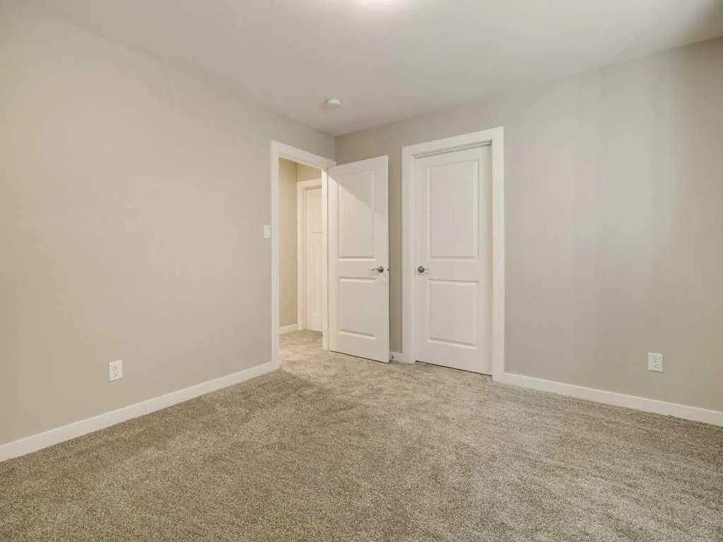 324 Rivergrove Chase W