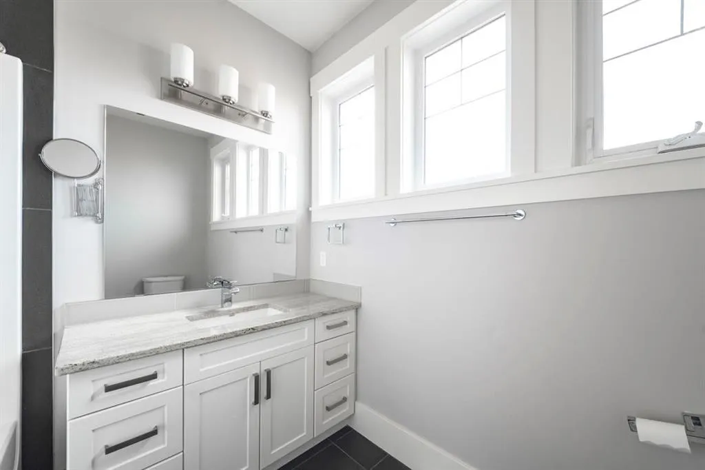 113 Olson Place
