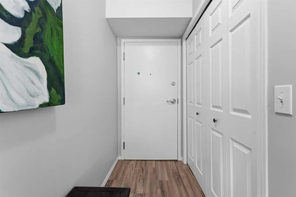 105 7 Avenue SE #208