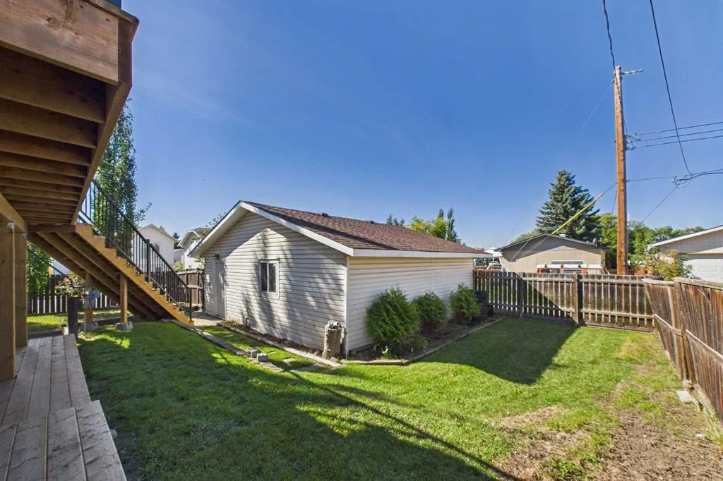 5328 Aspen Drive