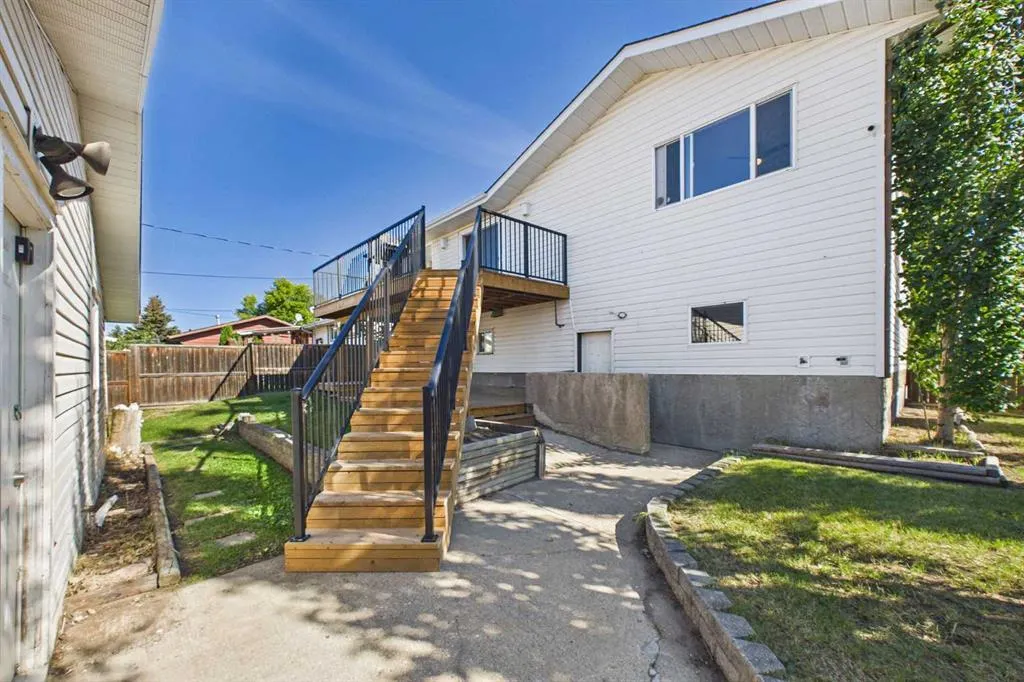 5328 Aspen Drive