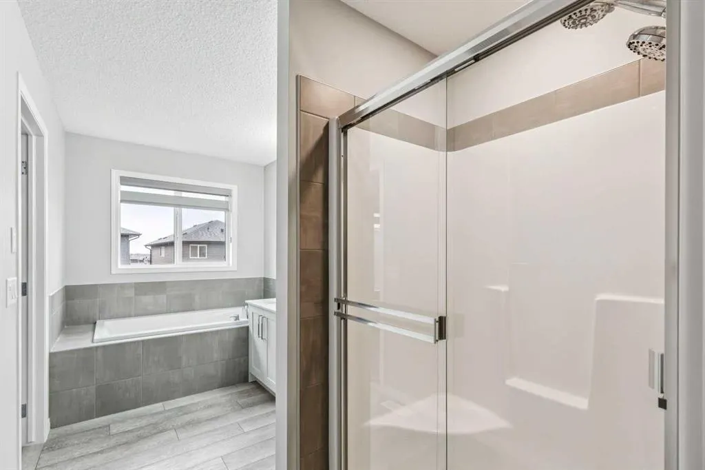 1020 Chinook Gate Heath SW