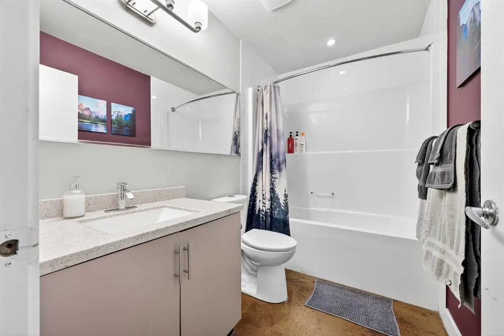 135 13 Avenue SW #2111