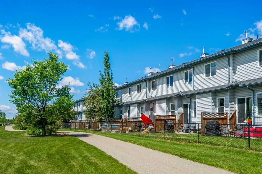 620 Luxstone Landing SW #604