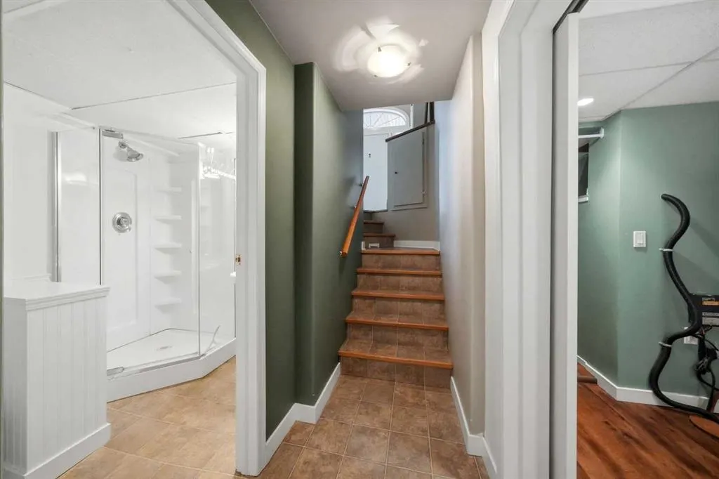 18 College Park Drive