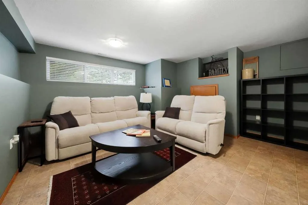 18 College Park Drive