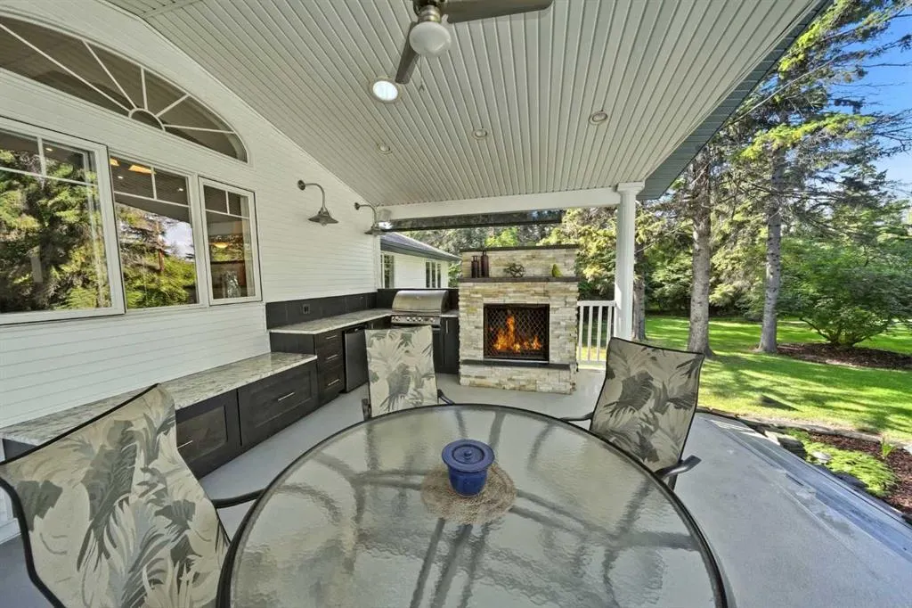 18 College Park Drive