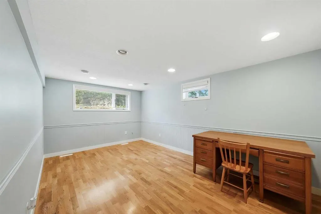 18 College Park Drive