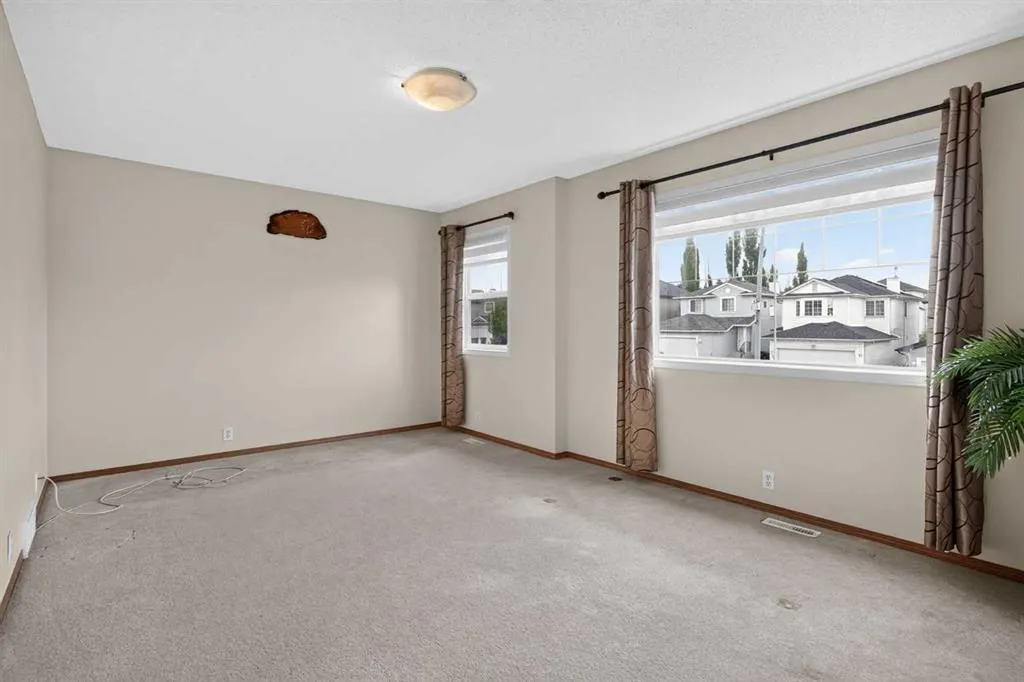 373 Bridlewood Avenue SW