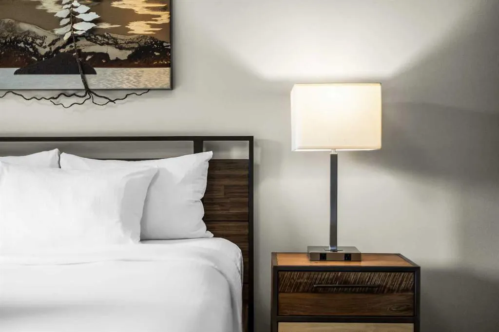 905 Spring Creek Drive #208